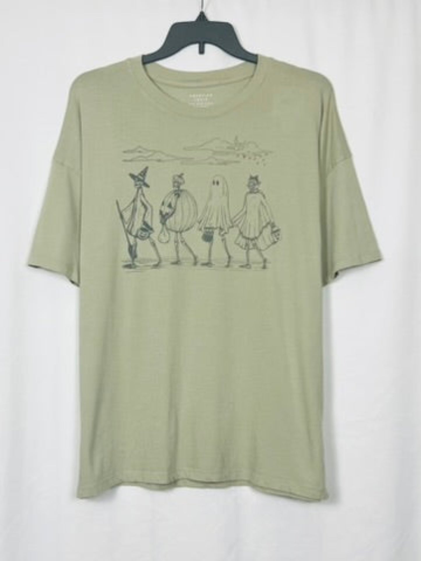 American Eagle AE Band Women's Oversized Graphic Tee