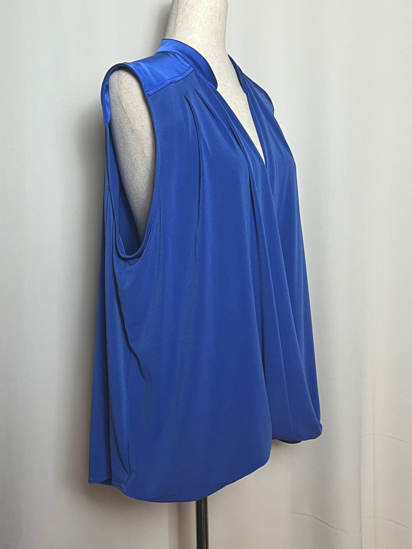 Calvin Klein Women's Sleeveless Draped V-Neck Top Color Dazzling Blue