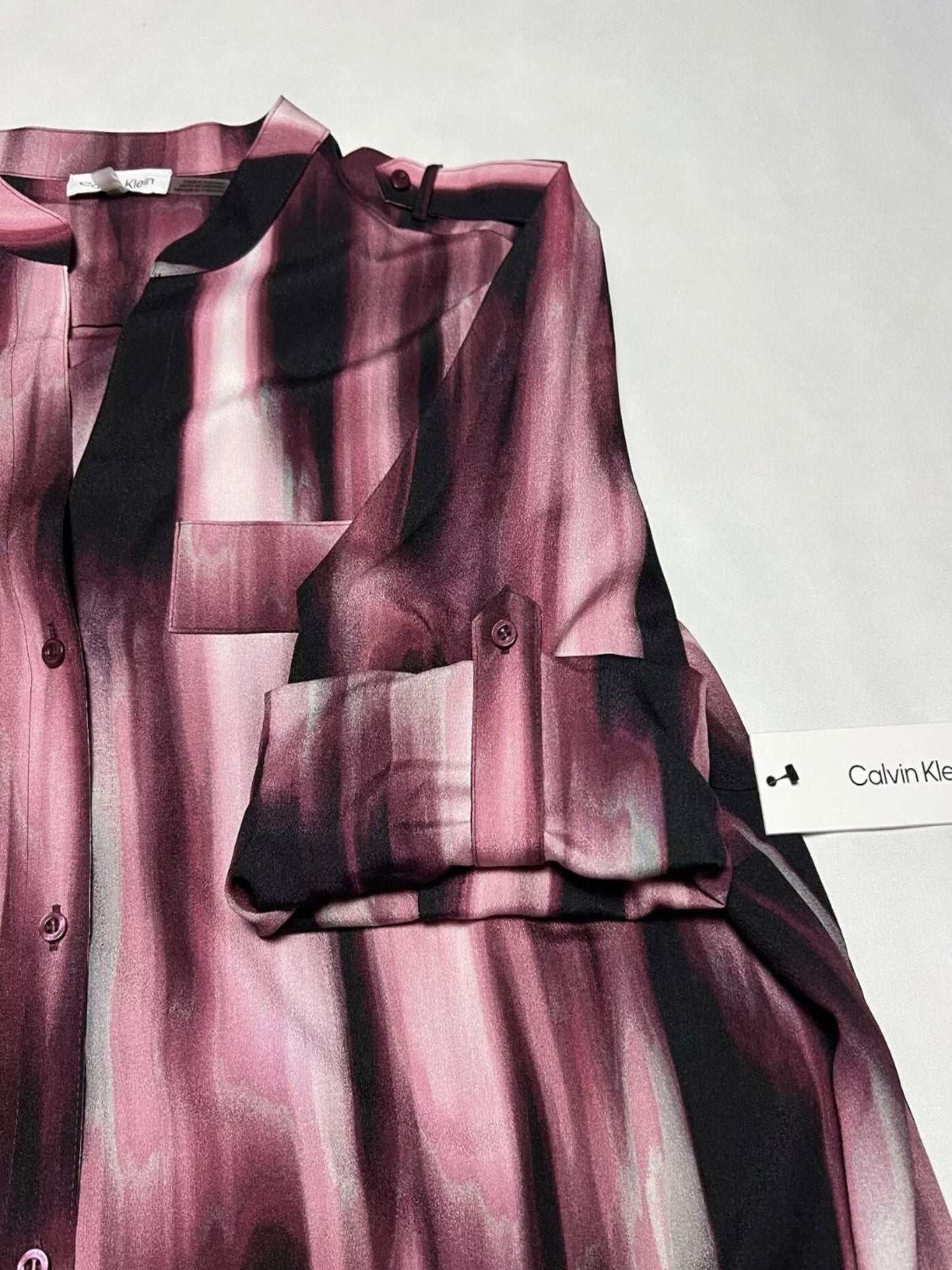 Calvin Klein Women's Plus Size Printed 3/4-sleeve Roll-Tab Shirt Port Combo