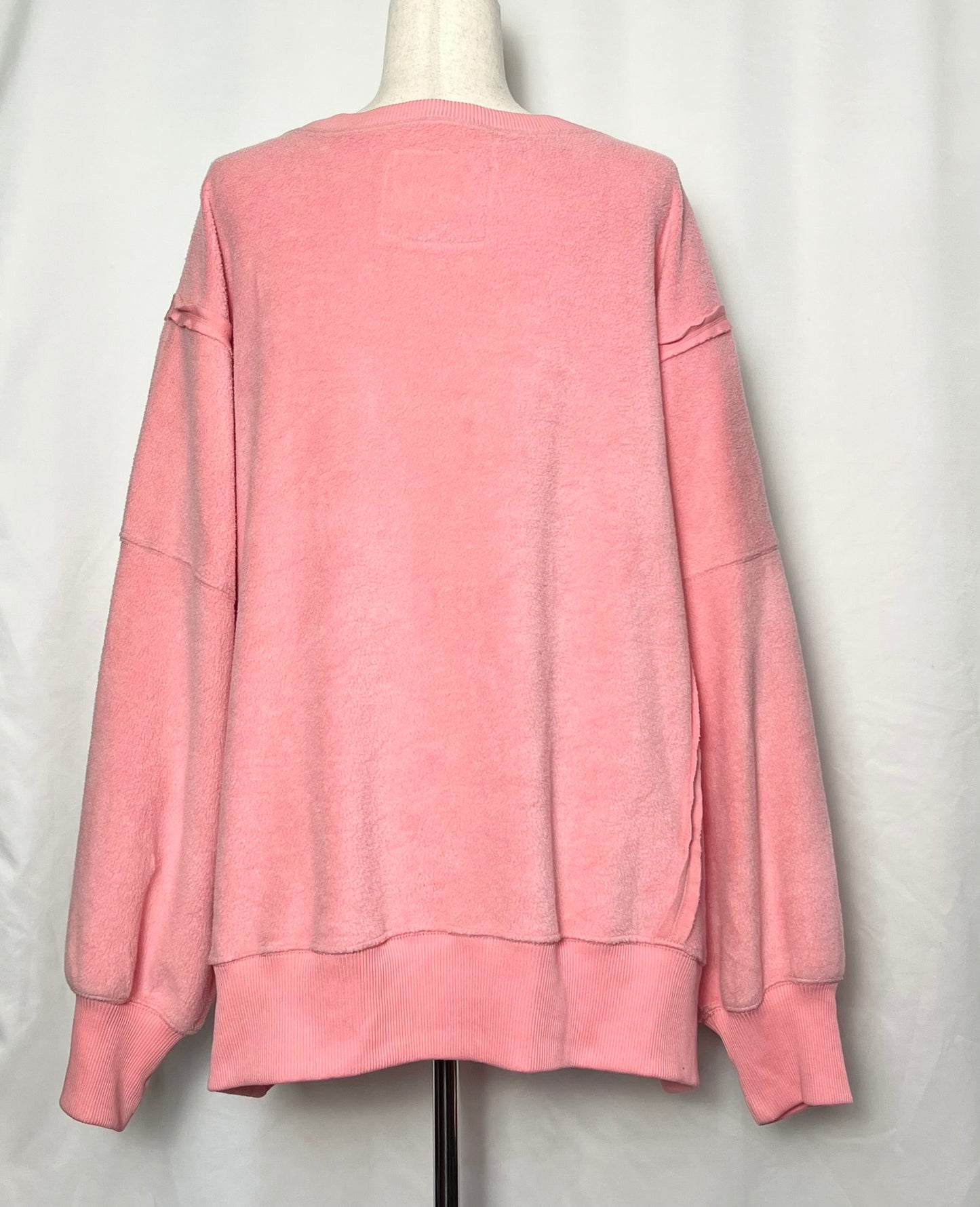 American Eagle Women's Big Hug Crew Neck Oversized Sweatshirt
