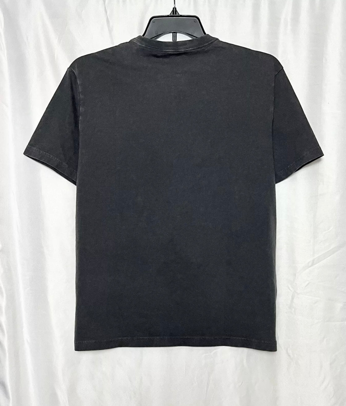 American Eagle Men's Super Soft Pocket Graphic T-Shirt.