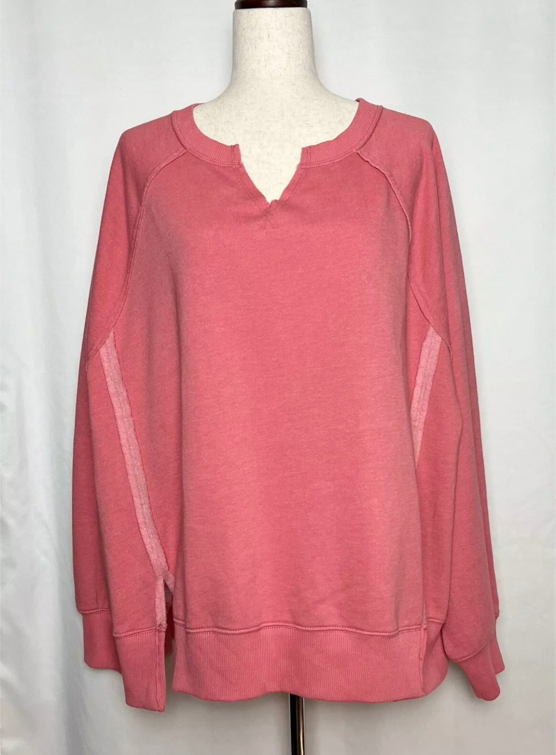 American Eagle Women's Big Hug Crew Neck Oversized Sweatshirt