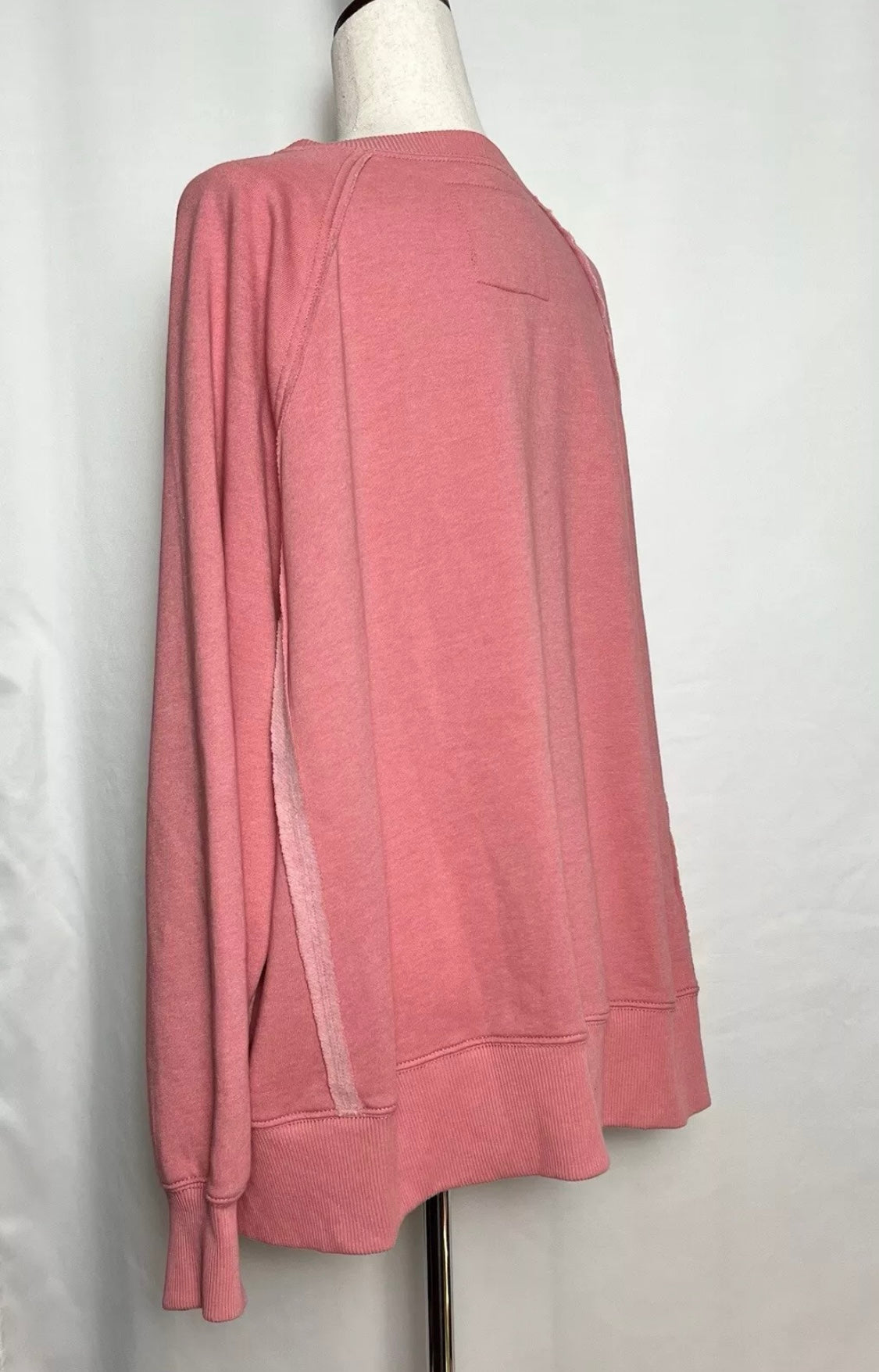 American Eagle Women's Big Hug Crew Neck Oversized Sweatshirt